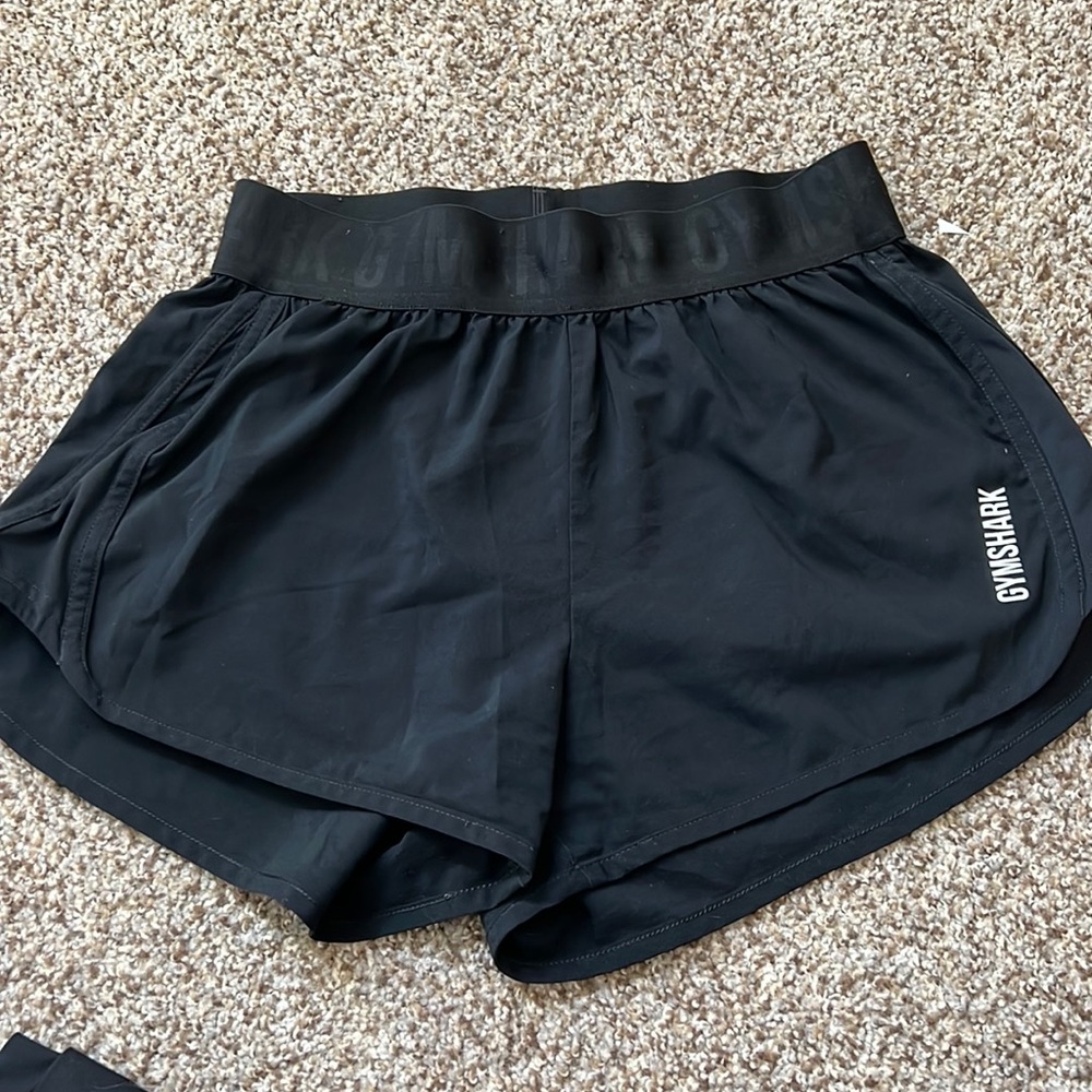 gymshark loose fit training shorts